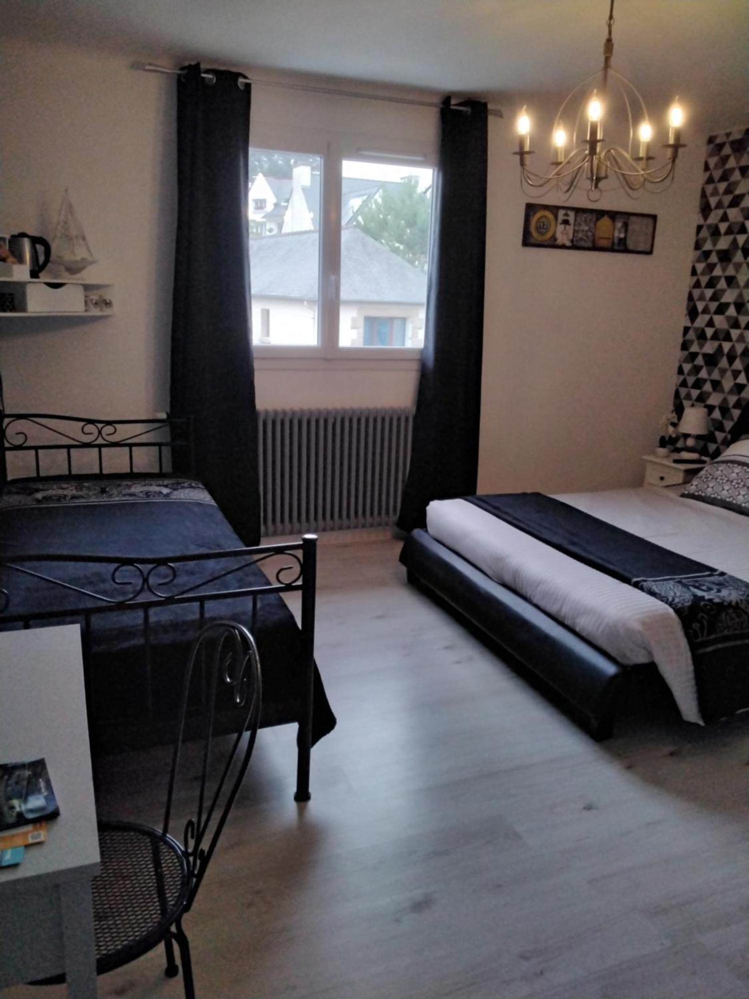 Les Chambres D'Hotes Du Port De Loguivy De La Mer Ploubazlanec Rum bild